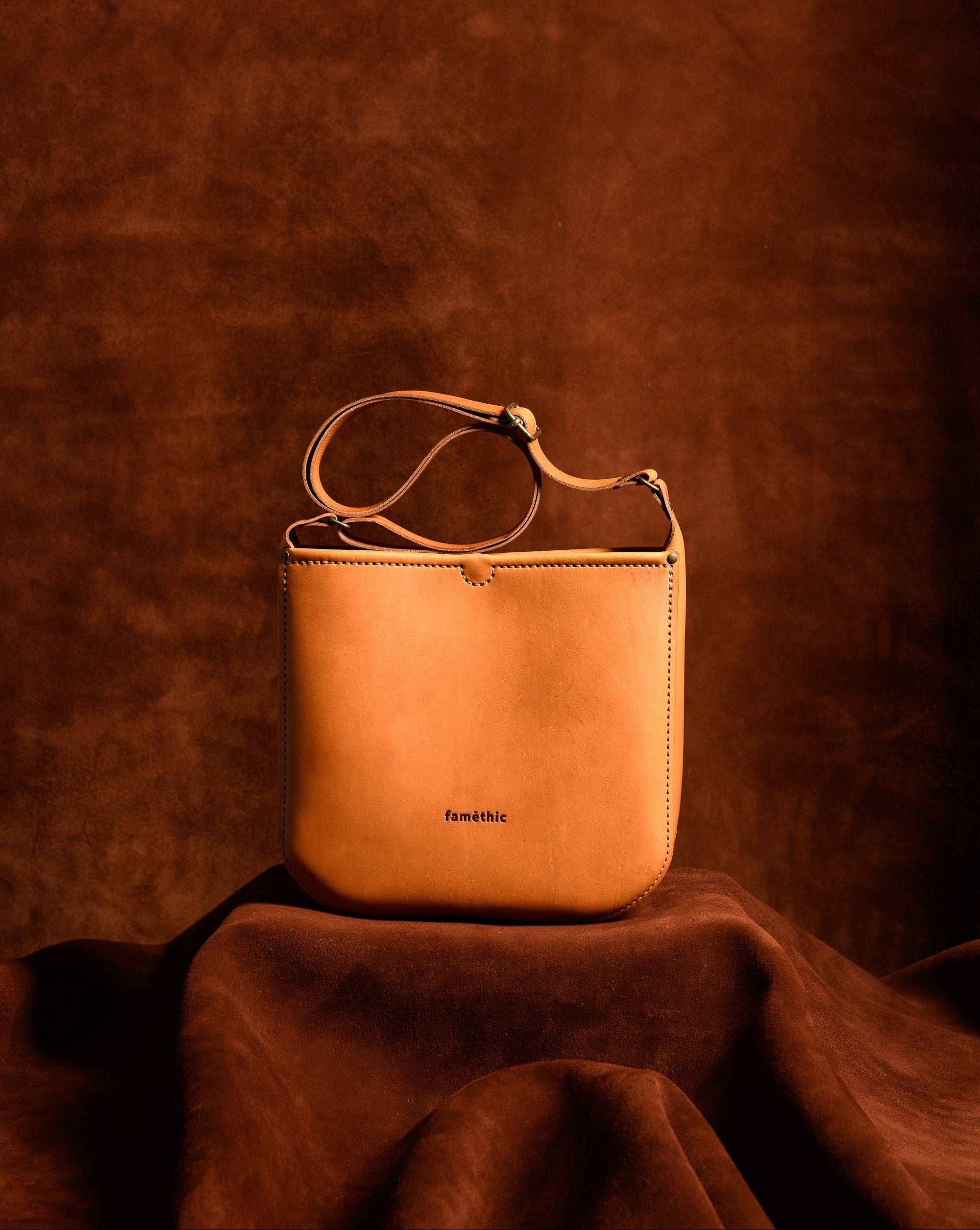 sac en cuir français artisanal de qualité luxe