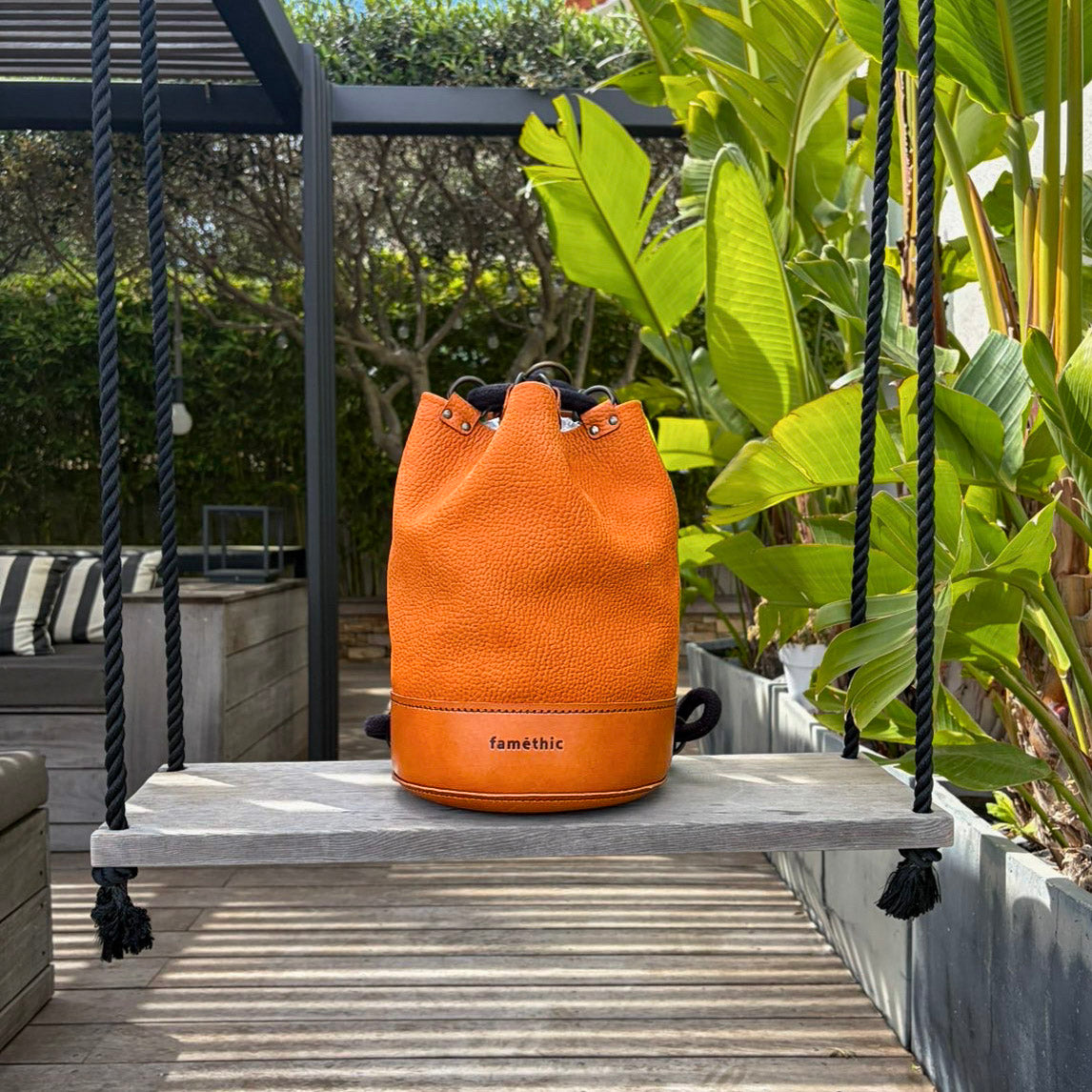 Sac à dos Camélée en cuir pleine fleur de la collection Terre Humaine vu de face