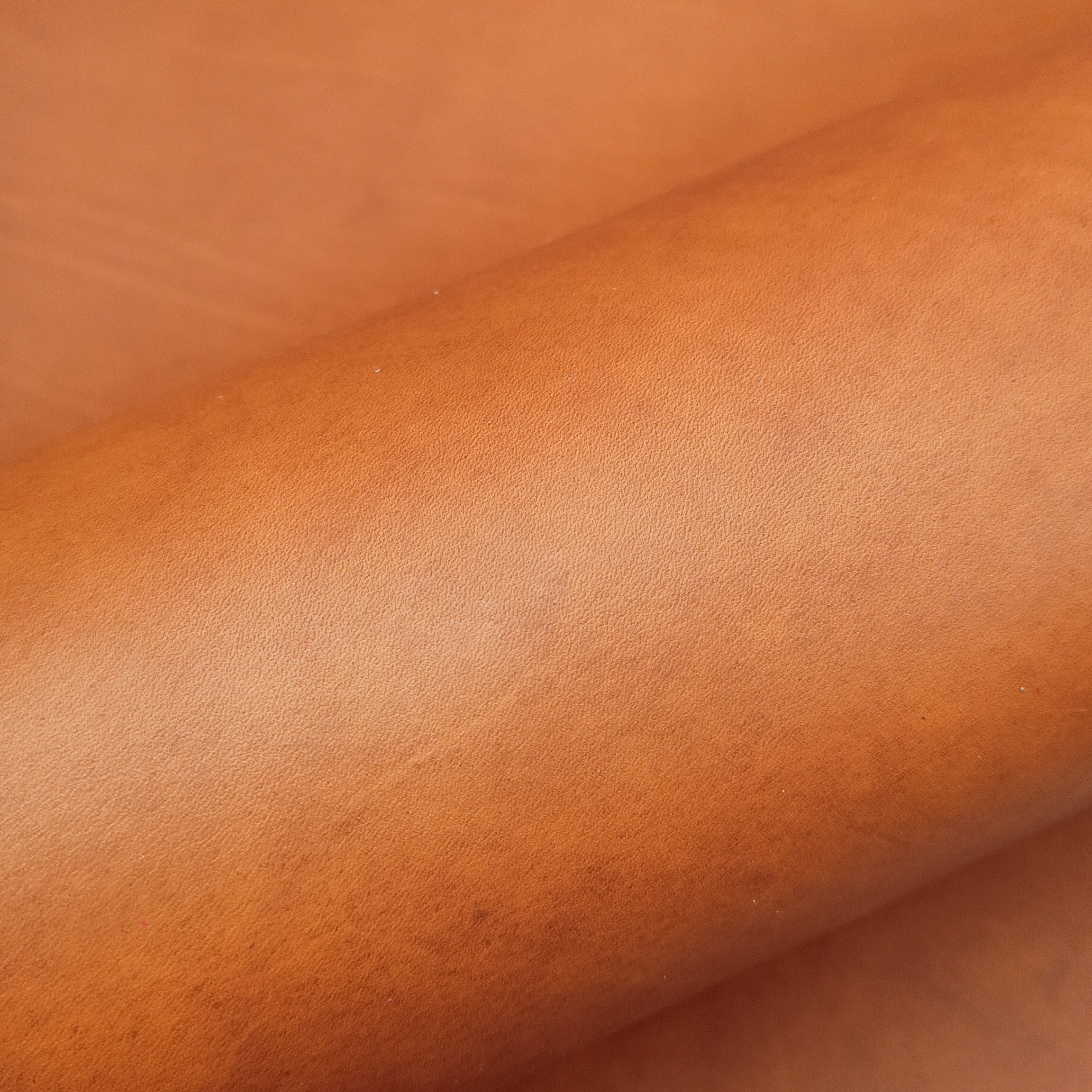 protège carnet cahier cuir sur mesure personnalisable cadeau note écriture dessin élastique maroquinerie artisanale faméthic français marseille inscription personnalisée camel naturel