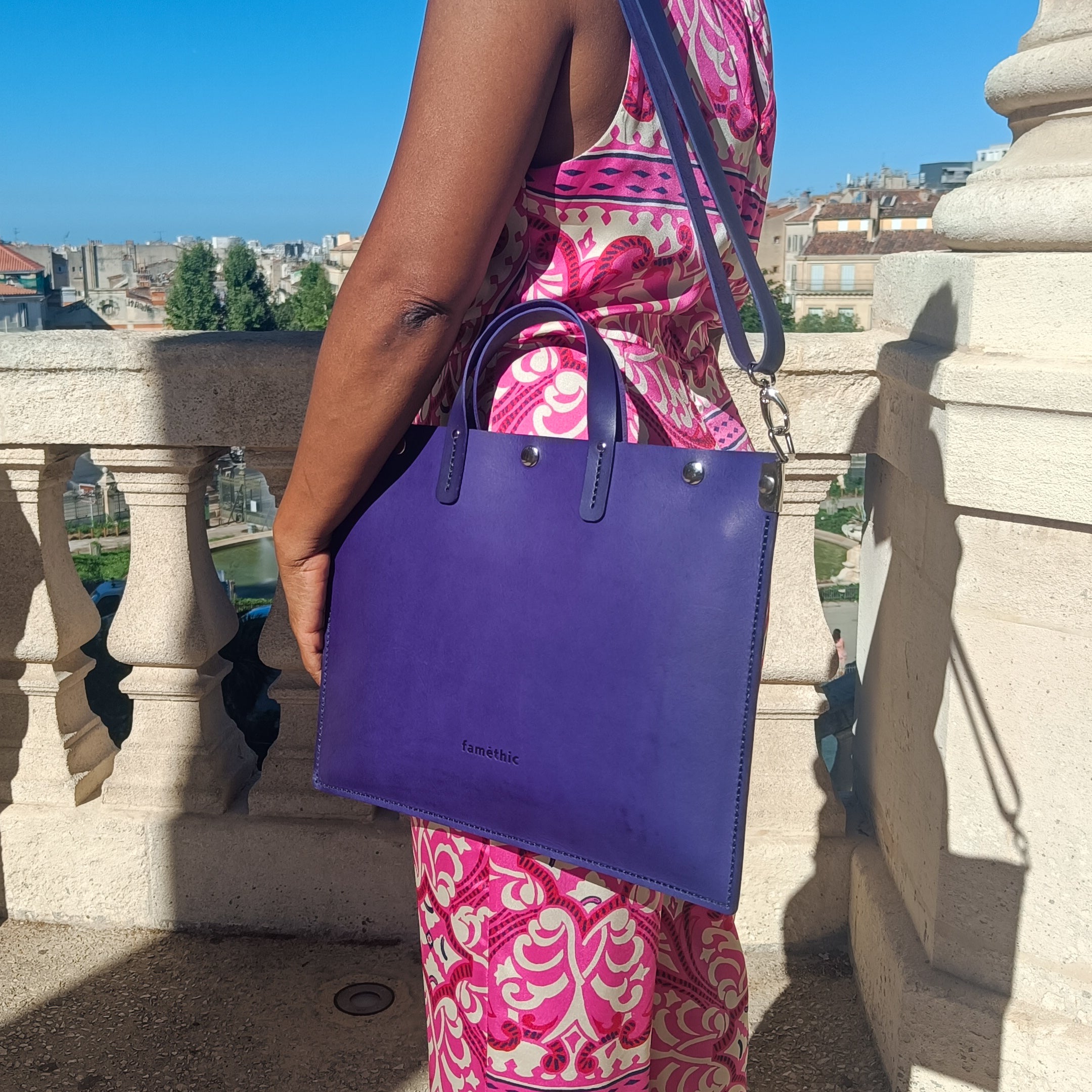 porte document maroquinerie artisanal éthique famethic artisan maroquinier cuir atelier responsable écoresponsable rouge