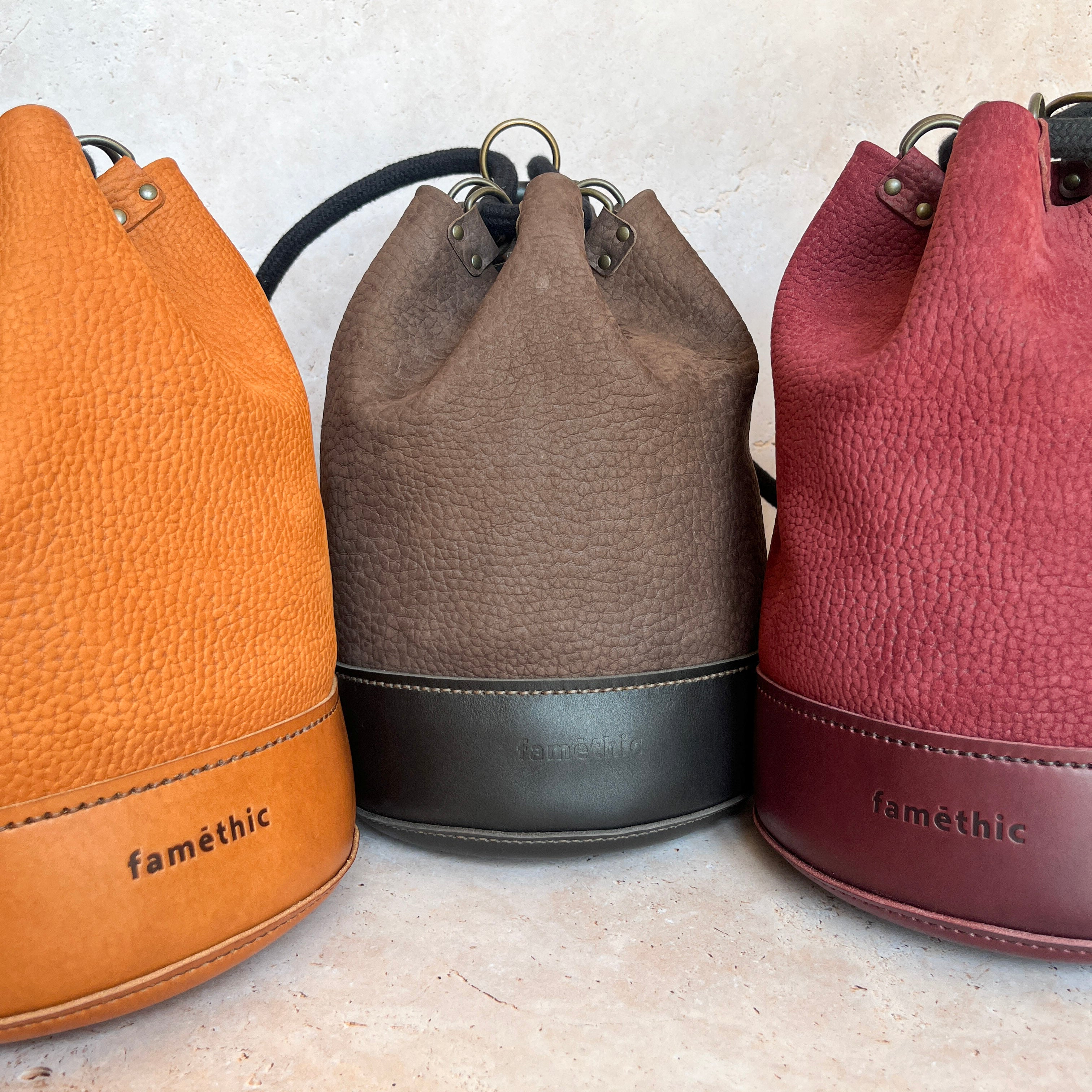 Différentes déclinaisons du sac à dos Camélée de la collection Terre Humaine