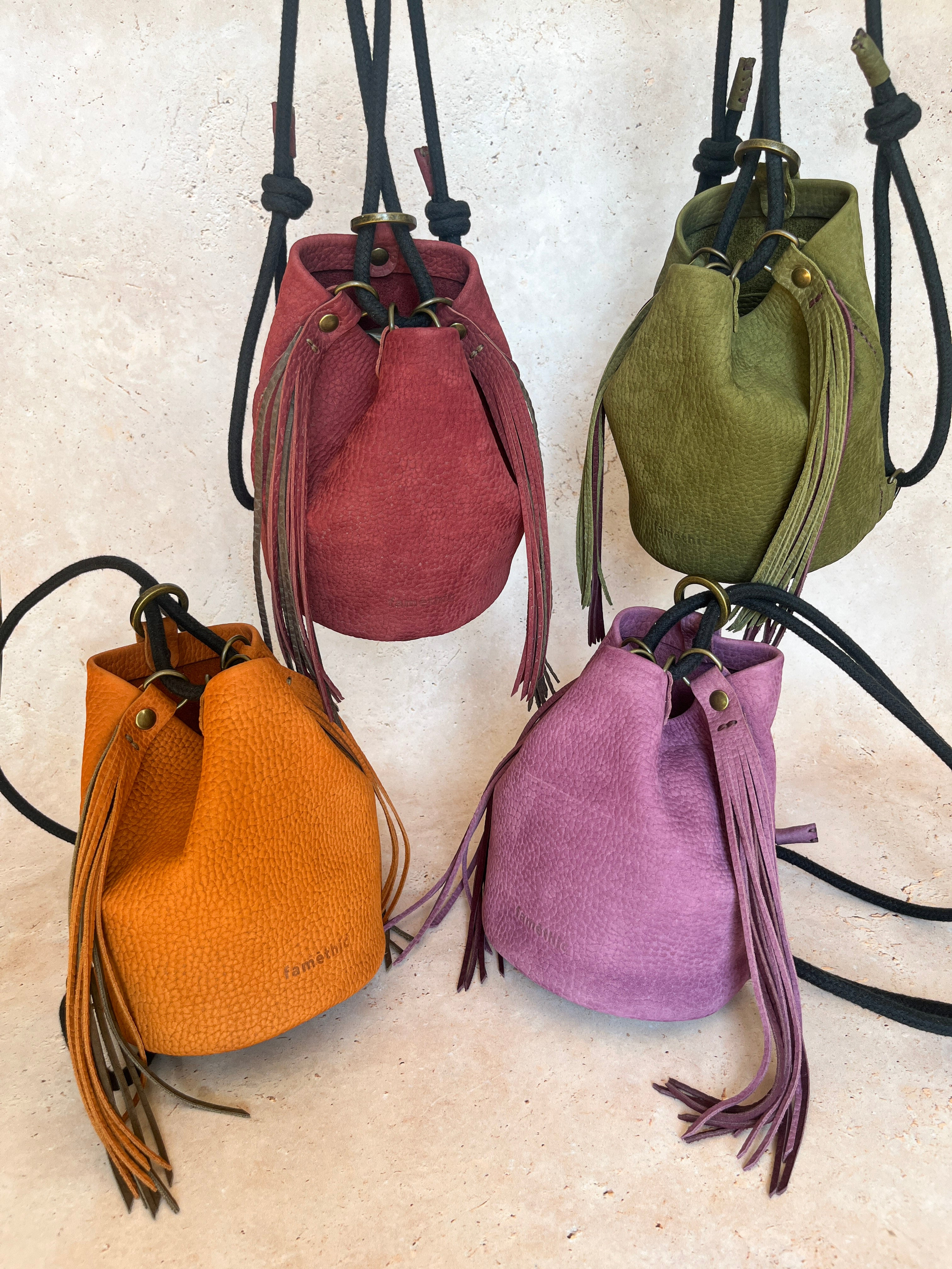 Différentes déclinaisons du Mini Camélée de la collection Terre Humaine