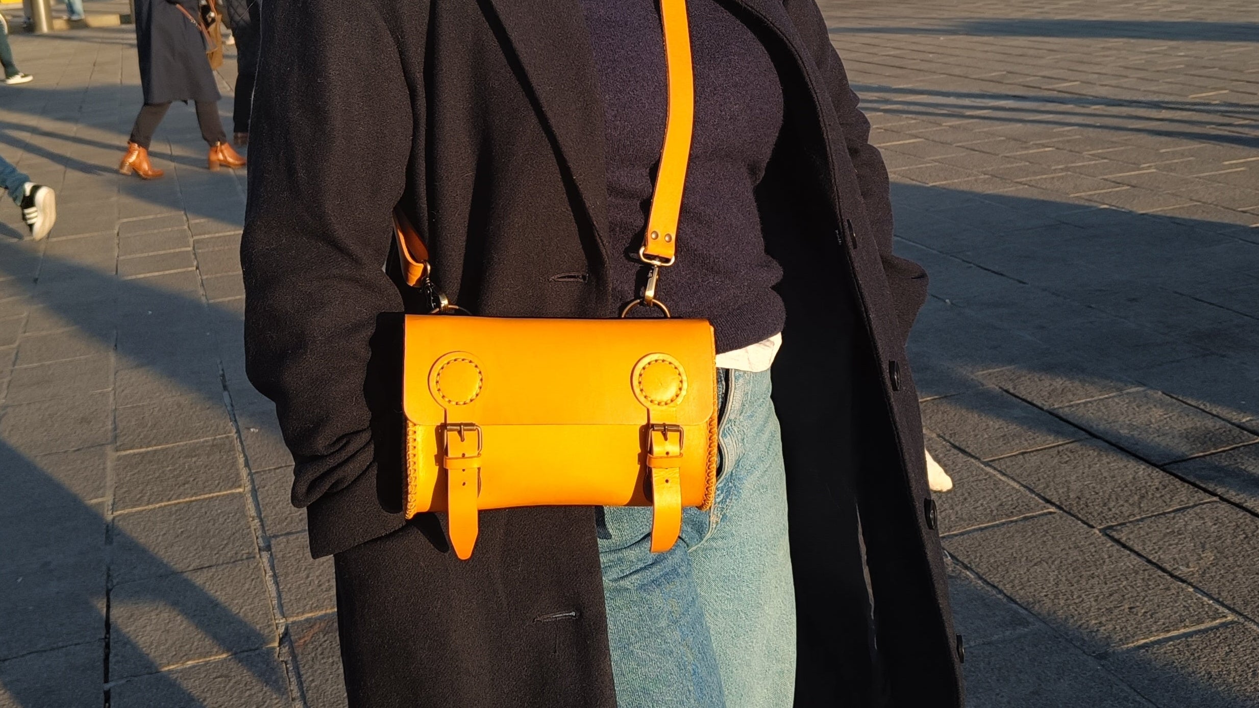 sac en cuir artisanal de luxe fabrication française maroquinerie faméthic