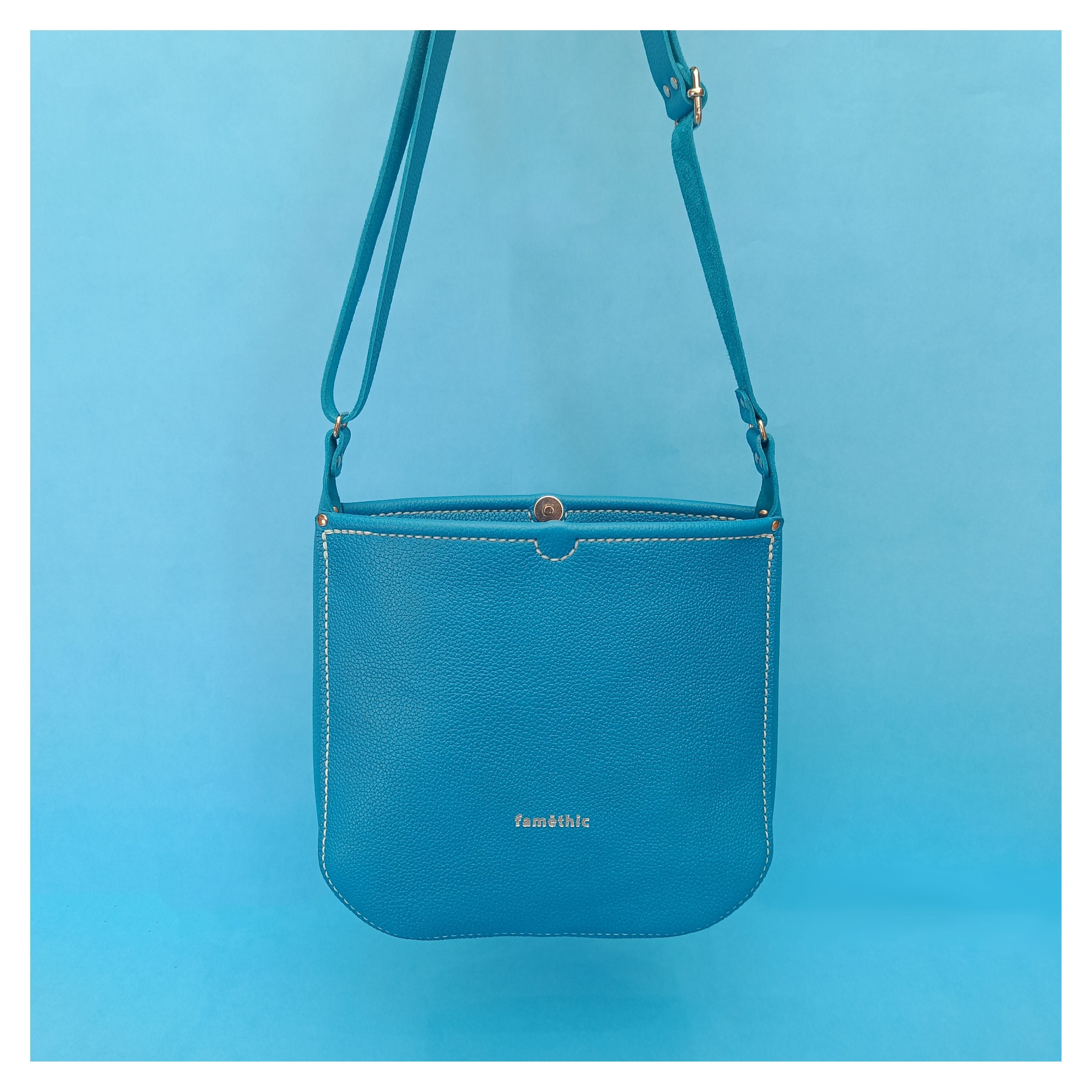 sac besace sac seau petit valériane turquoise cuir collection Marseille H2O faméthic maroquinerie