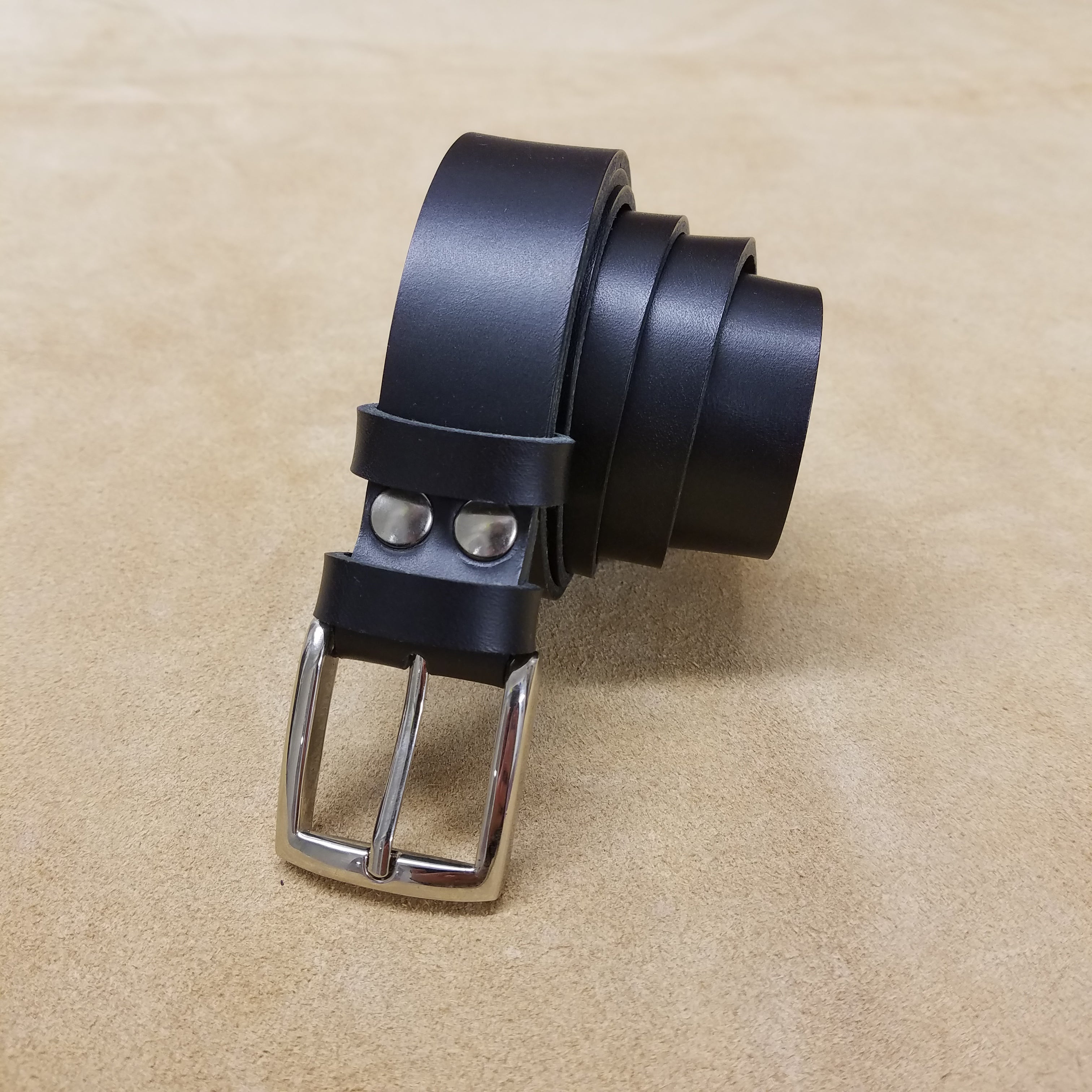 ceinture sur mesure cuir authentique fabrication artisanale famethic maroquinerie éthique française