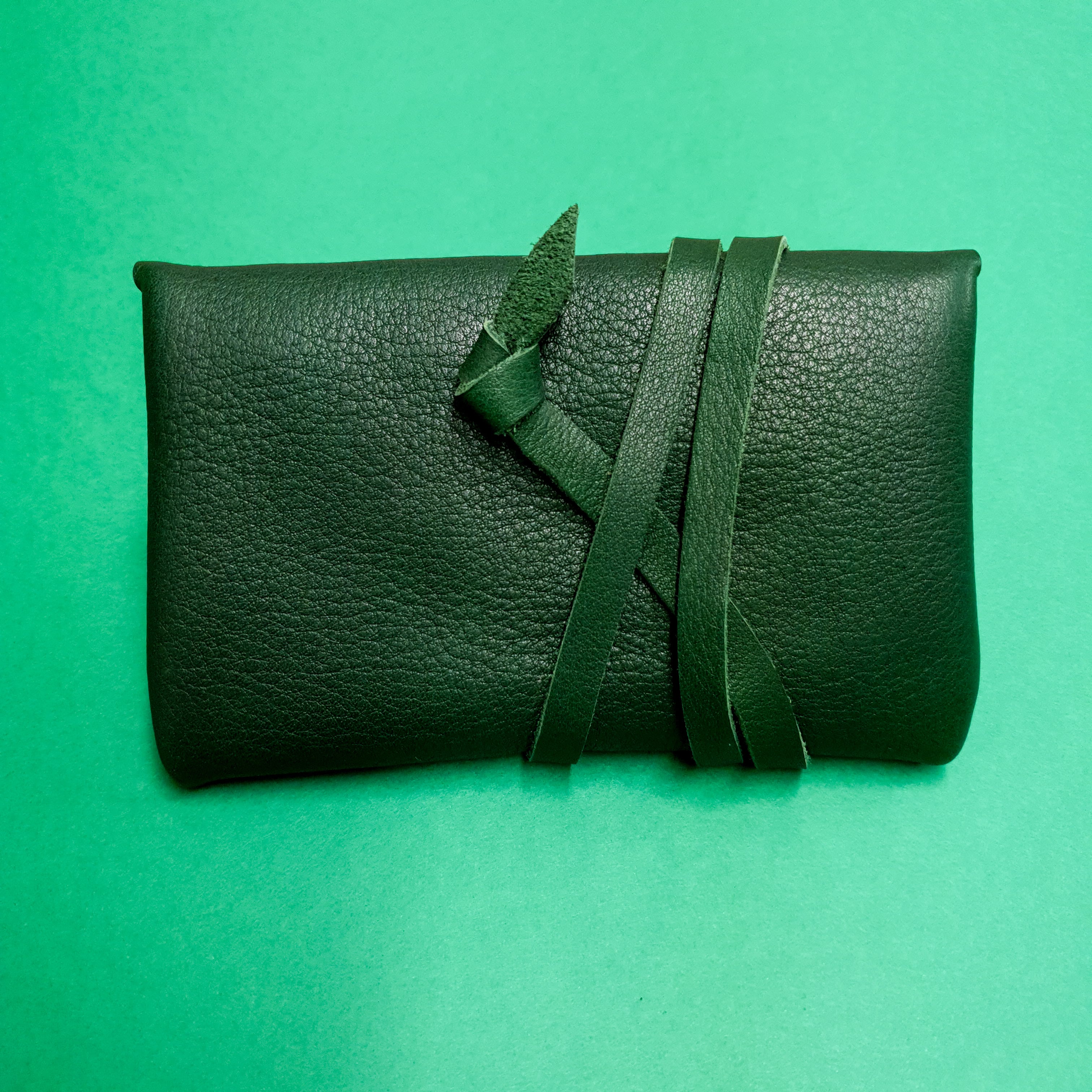 faméthic famethic cuir français maroquinerie éthique artisanale blague à tabac bruyère pochette