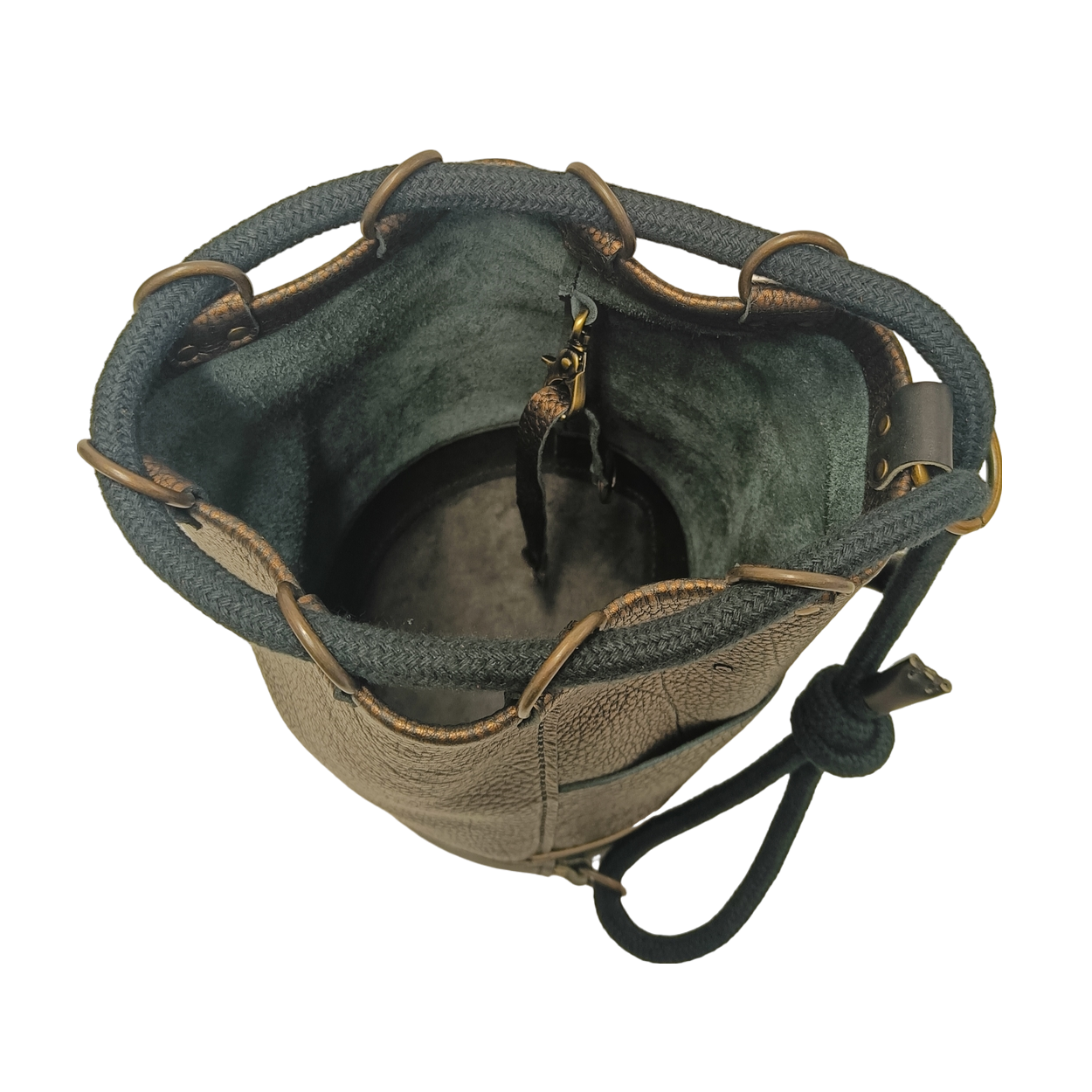 sac à dos marin noir bronze argenté camélée famethic maroquinerie cuir made in france fabrication française createur