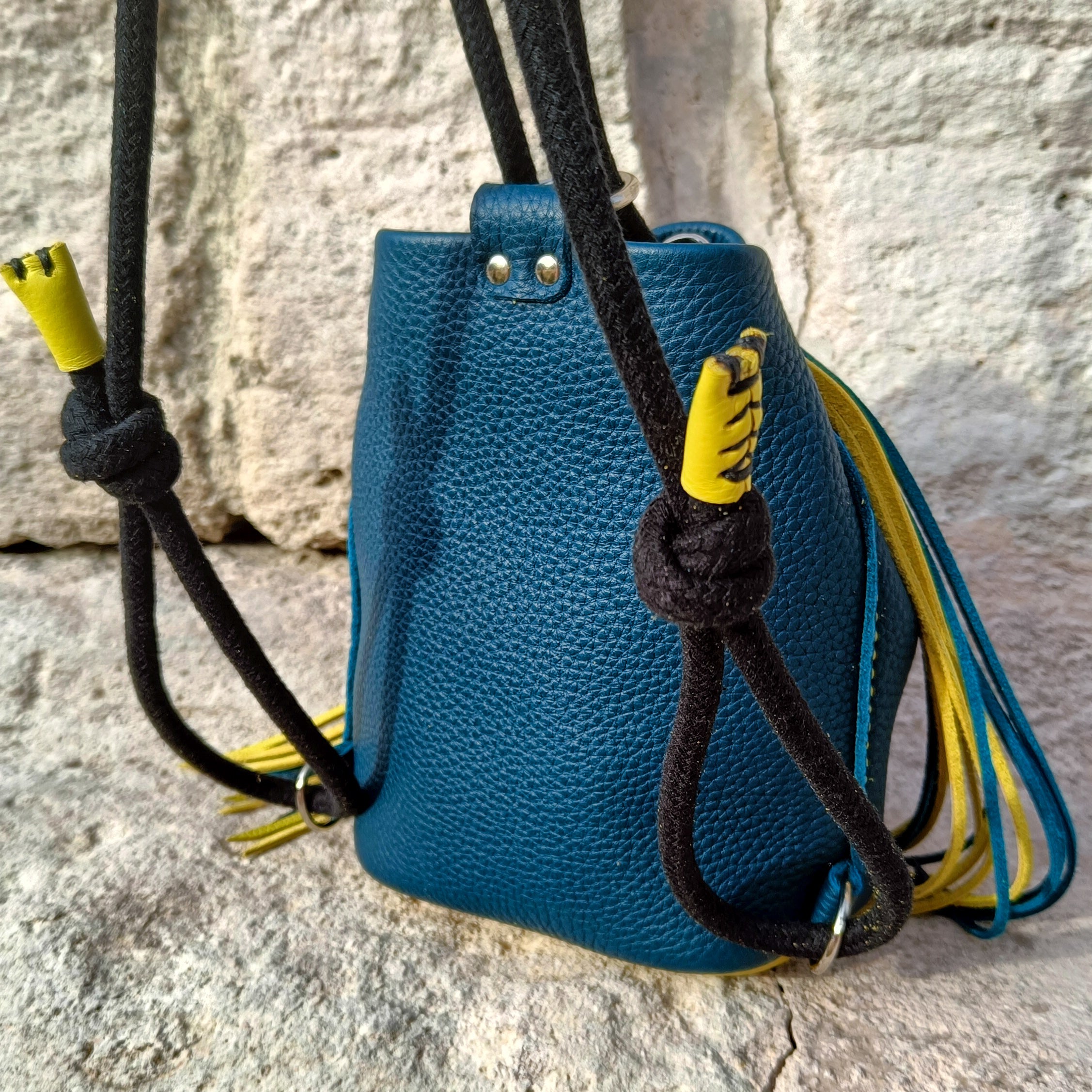 Mini Camélée Bleu Canard Collection Capsule Europe Maroquinerie Cuir Faméthic