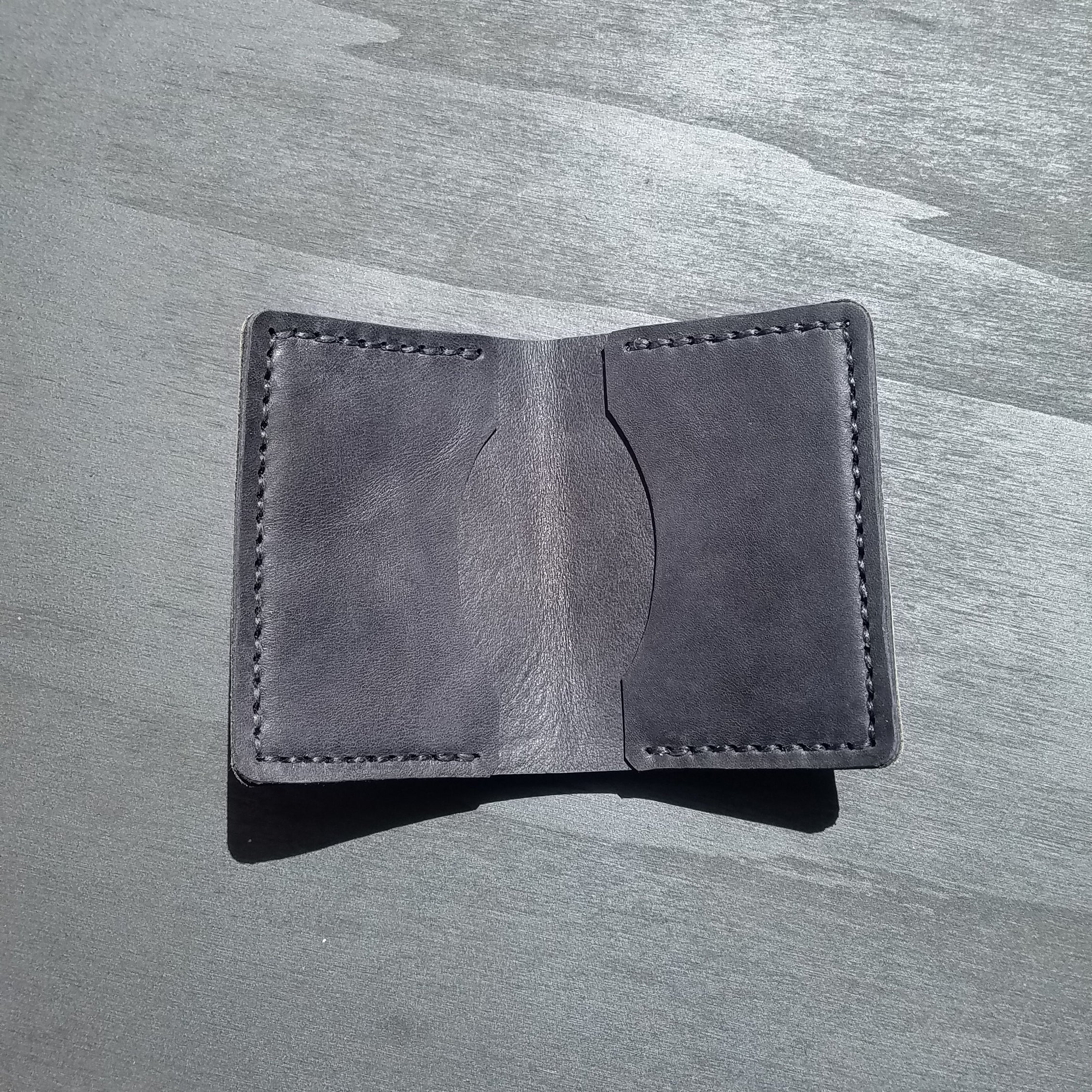 maroquinerie faméthic famethic porte-carte portefeuille éthique artisanal made in france artisan créateur cuir marseille responsable française