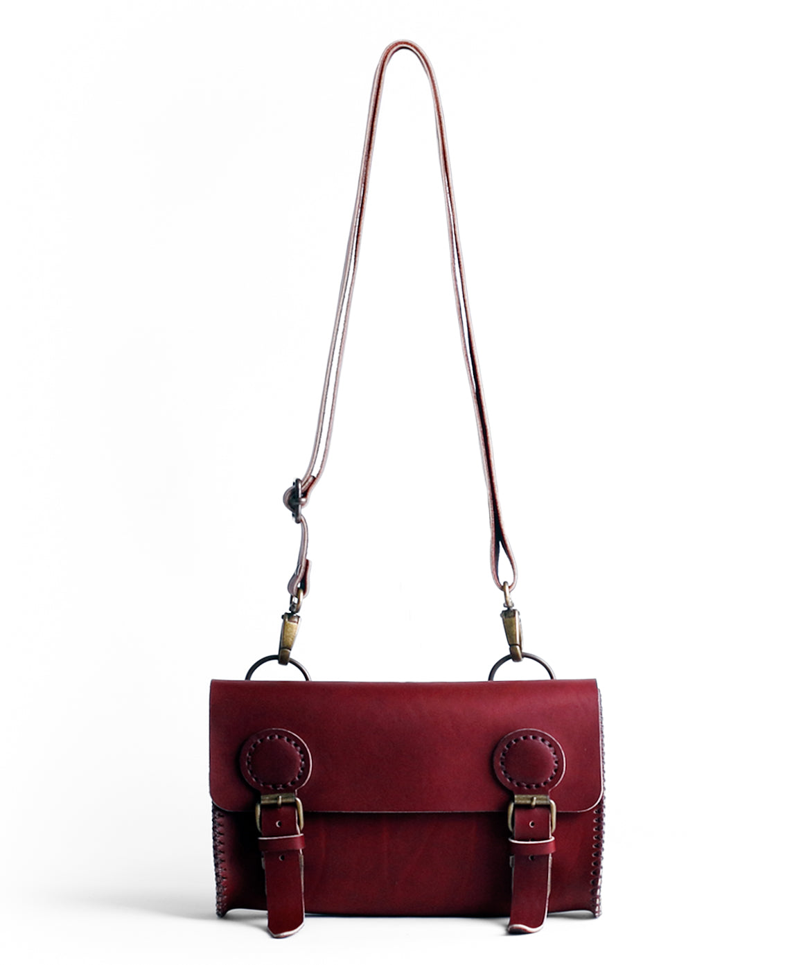 maroquinerie sac en cuir banane bandoulière sacoche cartable artisanal française cuir végétal faméthic passiflore