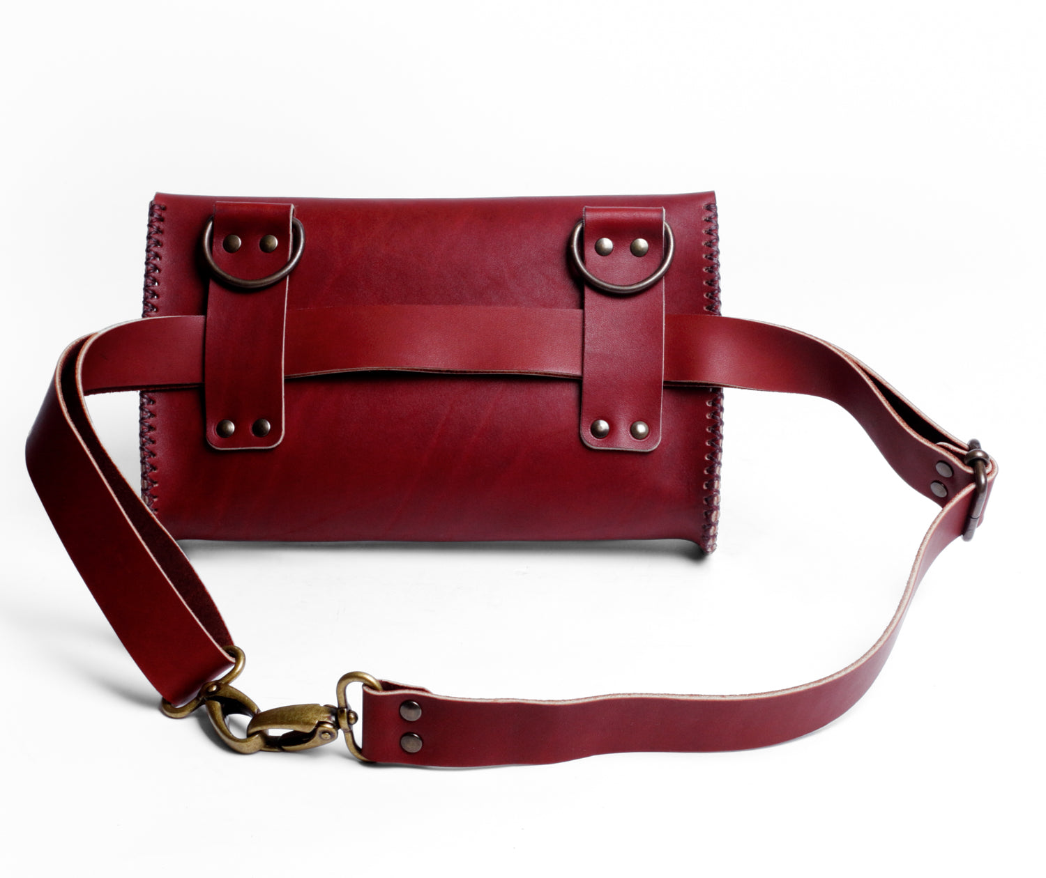 maroquinerie sac en cuir banane bandoulière sacoche cartable artisanal française cuir végétal faméthic passiflore