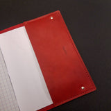 protège carnet cahier cuir sur mesure personnalisable cadeau note écriture dessin élastique maroquinerie artisanale faméthic français marseille inscription personnalisée