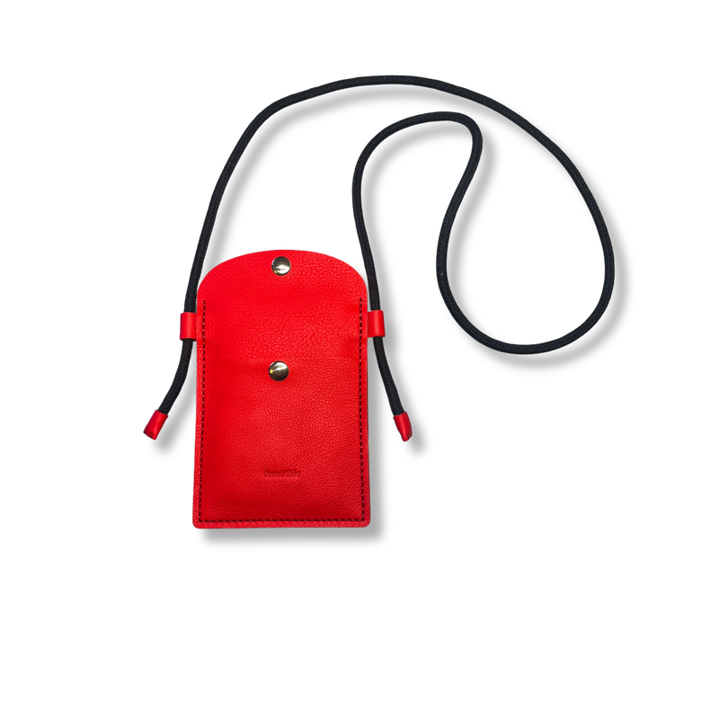 étui téléphone tour de cour en cuir rouge corail maroquinerie française faméthic