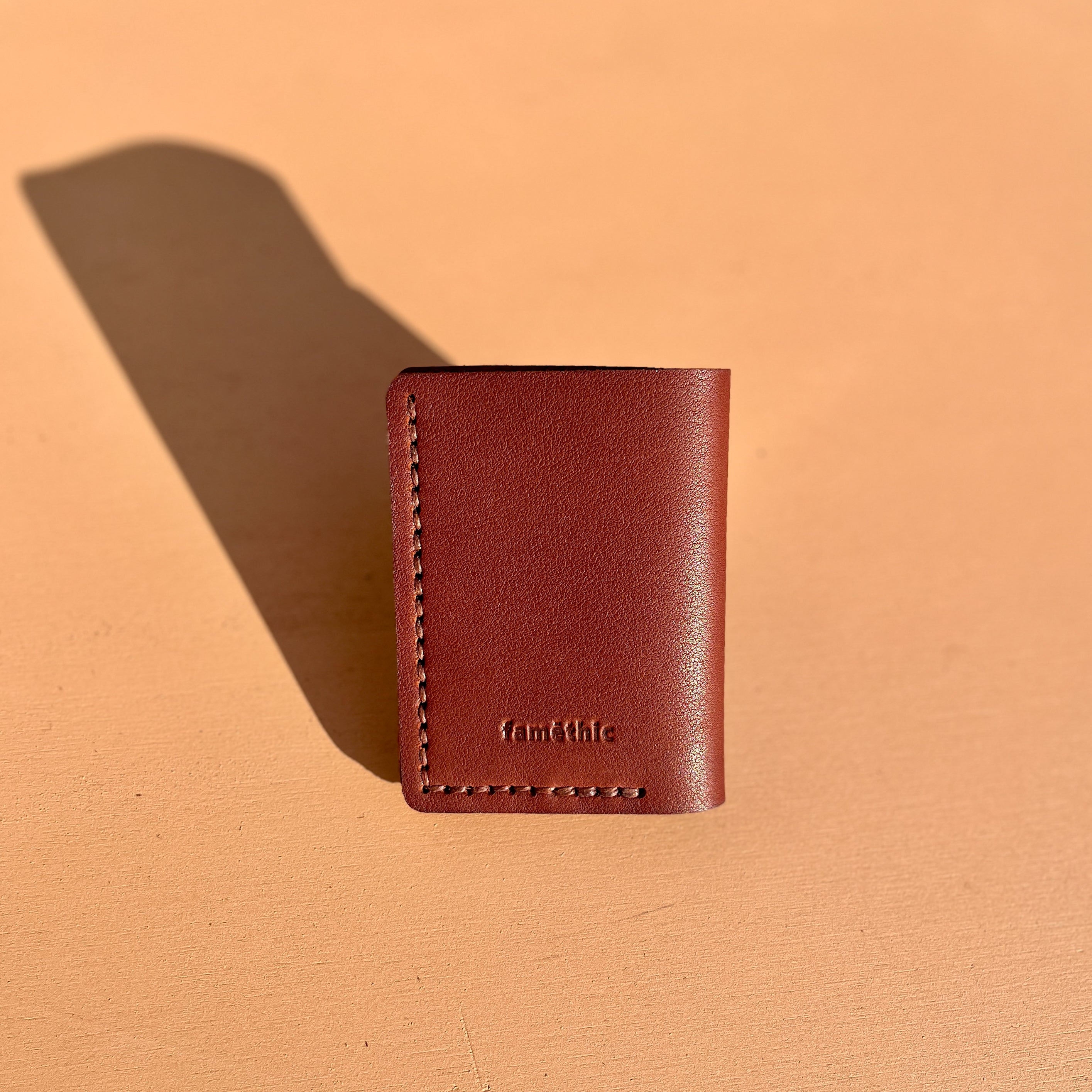 porte-carte en cuir fabrication de qualité française maroquinerie faméthic