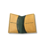 protège passeport et porte carte en cuir vert maroquinerie française faméthic