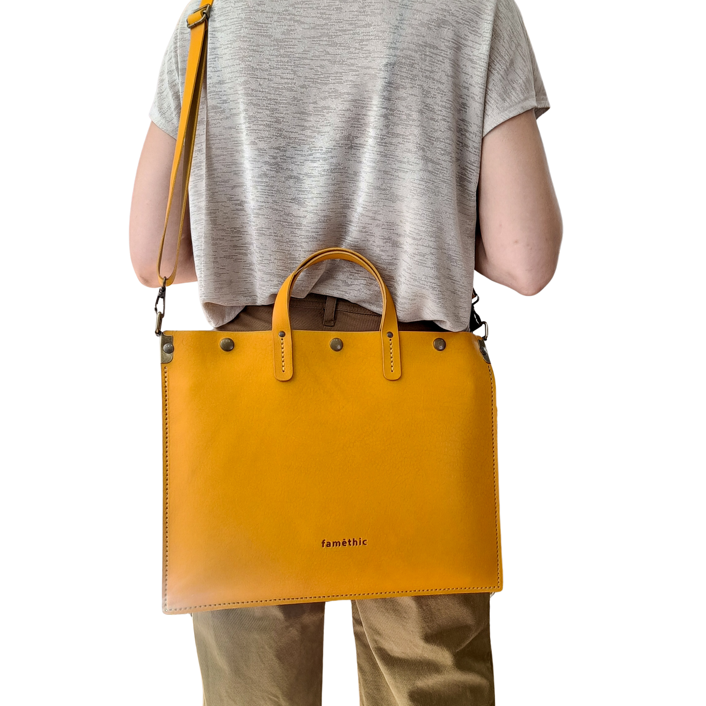 porte document maroquinerie artisanal éthique famethic artisan maroquinier cuir atelier responsable écoresponsable rouge