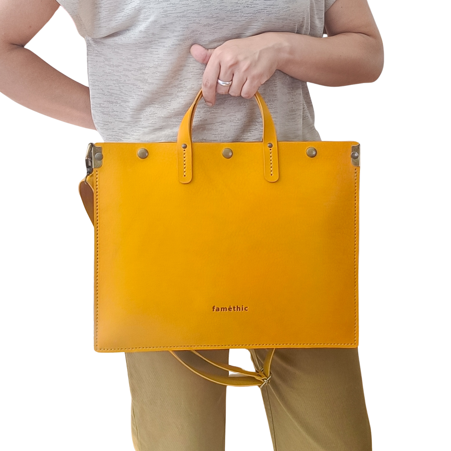 porte document maroquinerie artisanal éthique famethic artisan maroquinier cuir atelier responsable écoresponsable rouge