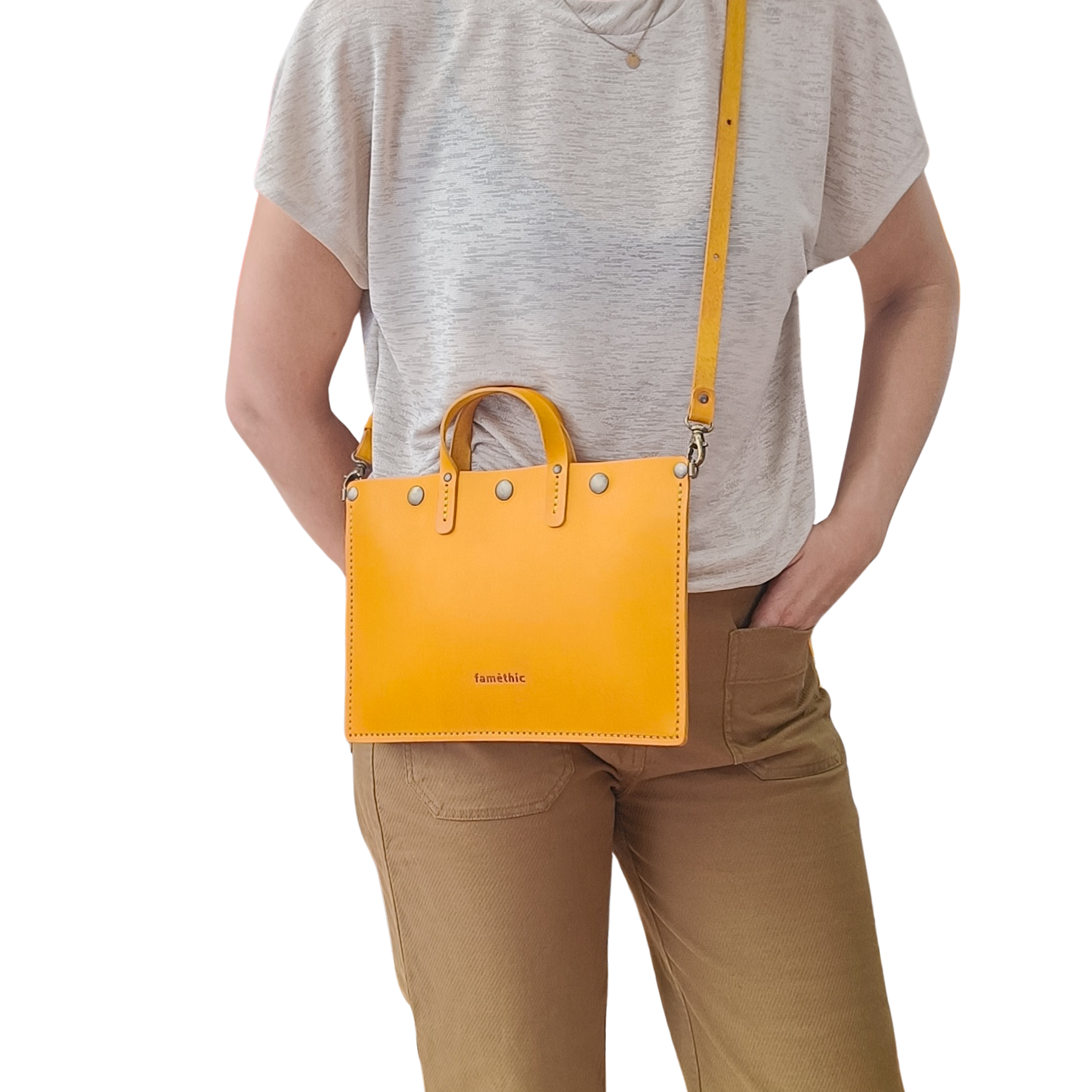 maroquinerie éthique artisanale marseille artisan famethic cuir sac à main pochette fabrication française cuir français création