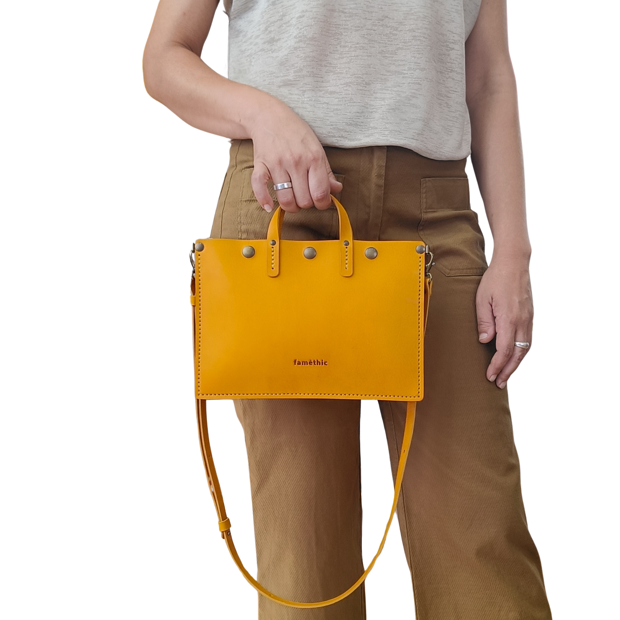 maroquinerie éthique artisanale marseille artisan famethic cuir sac à main pochette fabrication française cuir français création