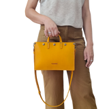 maroquinerie éthique artisanale marseille artisan famethic cuir sac à main pochette fabrication française cuir français création