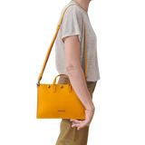 maroquinerie éthique artisanale marseille artisan famethic cuir sac à main pochette fabrication française cuir français création