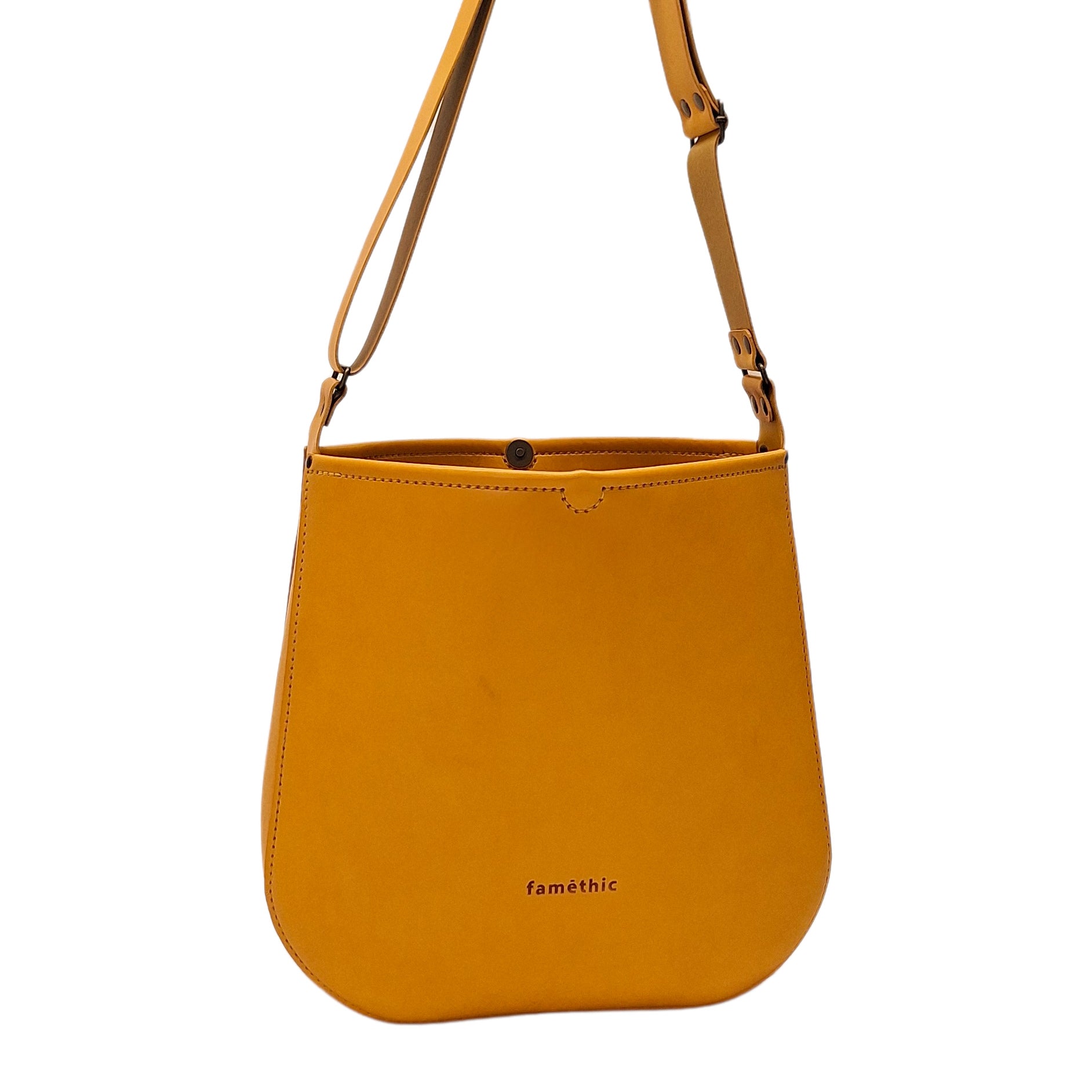 maroquinerie artisanal éthique famethic artisan maroquinier cuir atelier sac besace fabrication français france marseille grand sac cuir jaune safran