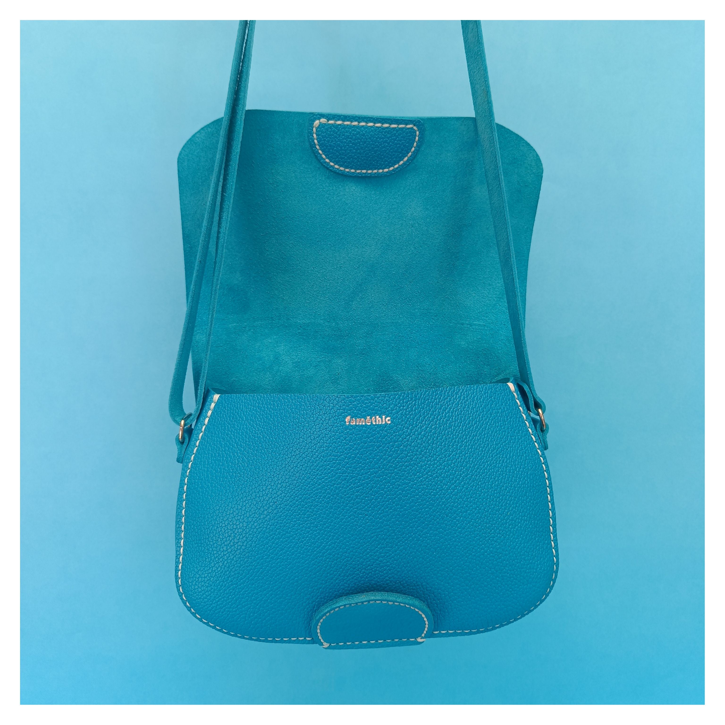 sac à main petite centaurée cuir turquoise collection Marseille H2O faméthic maroquinerie