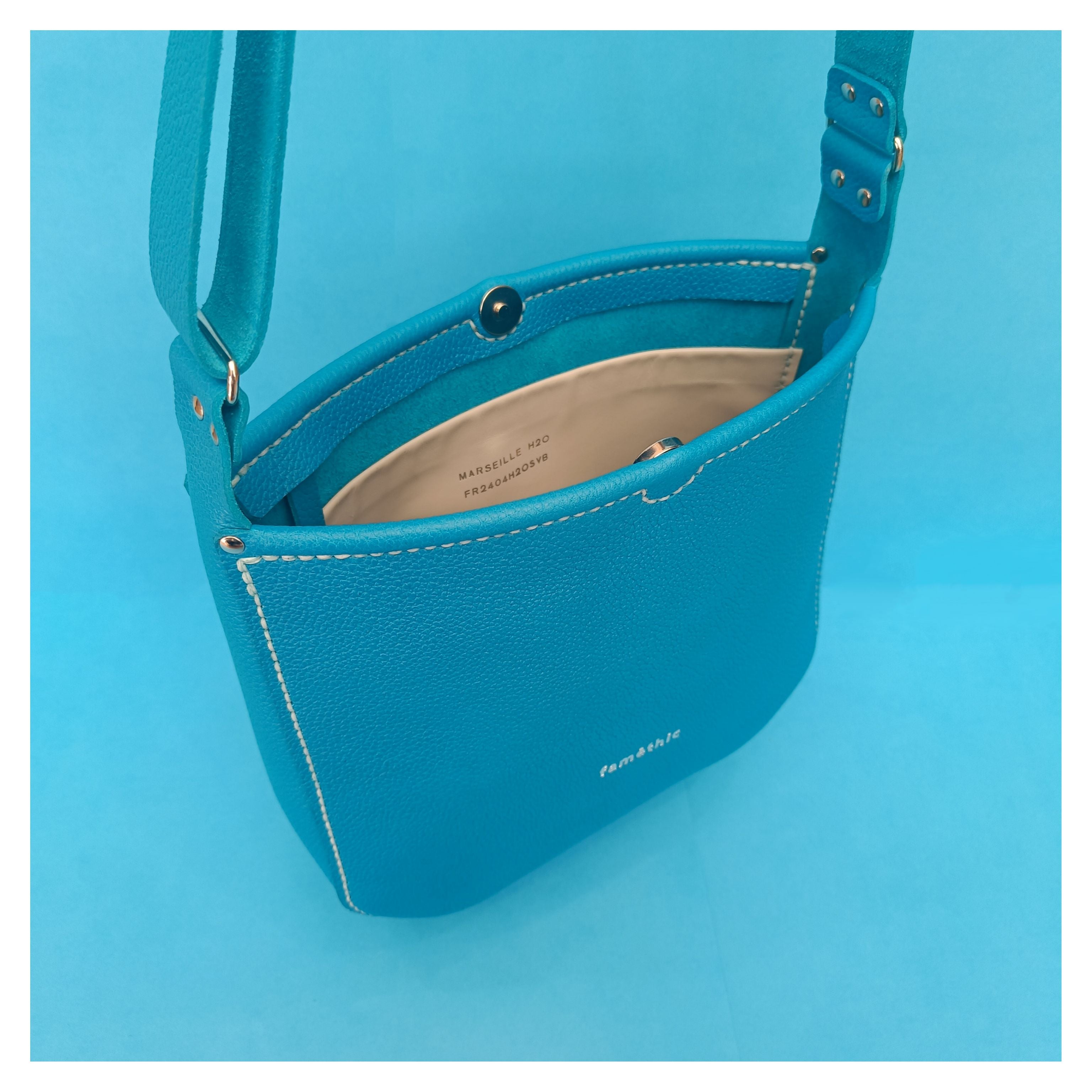 sac besace sac seau petit valériane turquoise cuir collection Marseille H2O faméthic maroquinerie