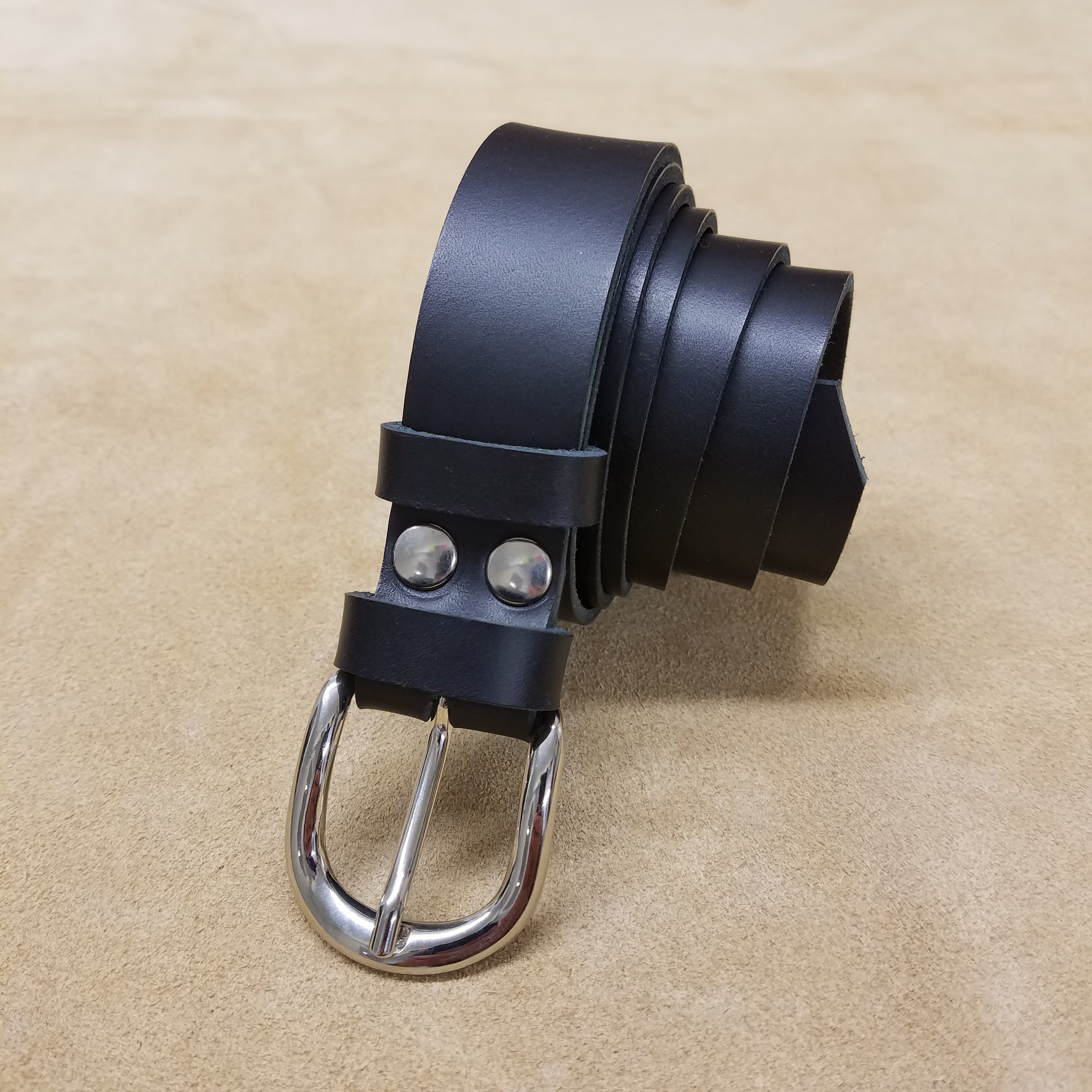 ceinture sur mesure cuir authentique fabrication artisanale famethic maroquinerie éthique française 