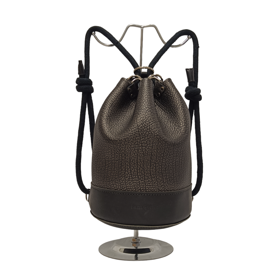sac à dos marin noir bronze argenté camélée famethic maroquinerie cuir made in france fabrication française createur