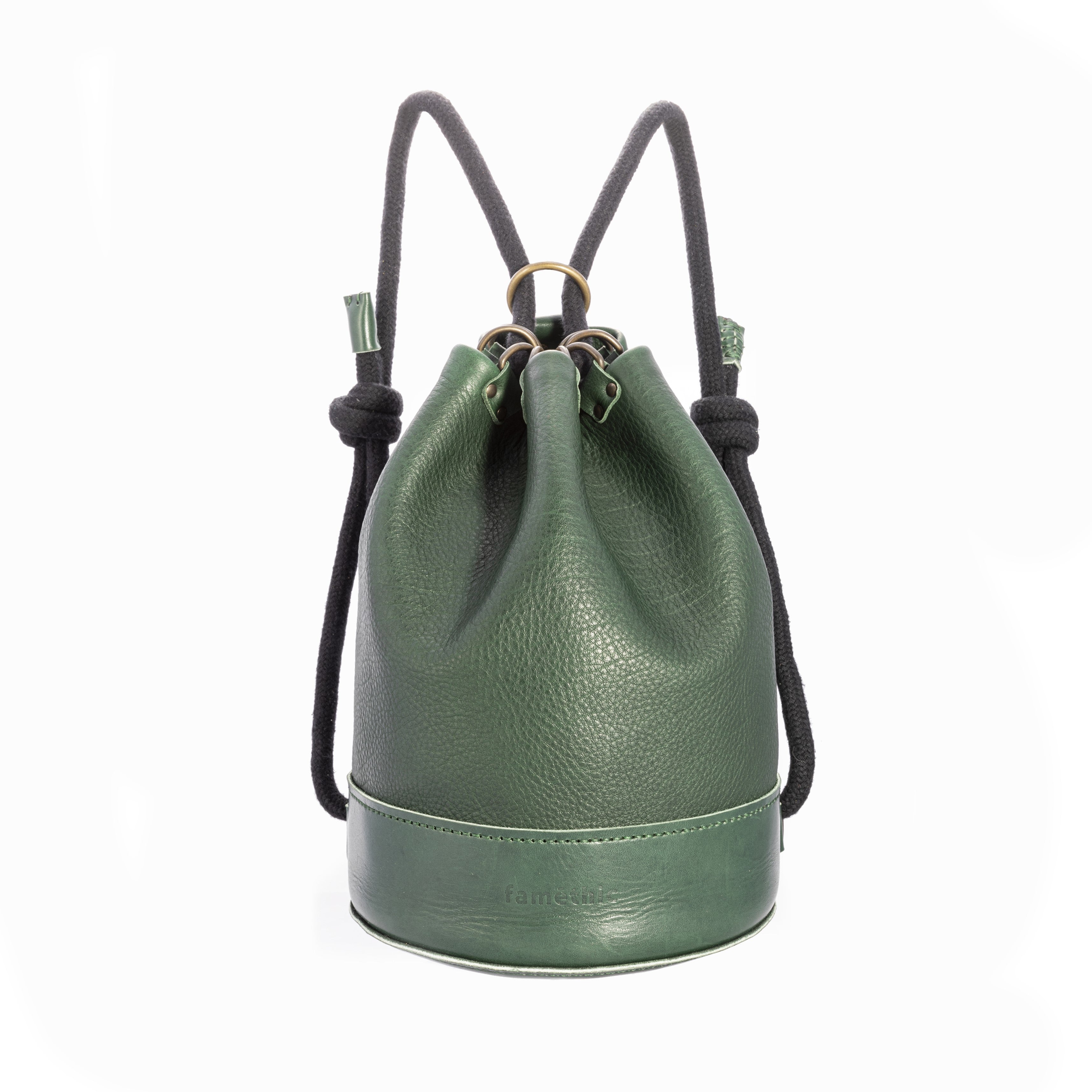 sac à dos sac seau cuir véritable original artisanal sacs bufflon tourillon faméthic famethic créateur marseille