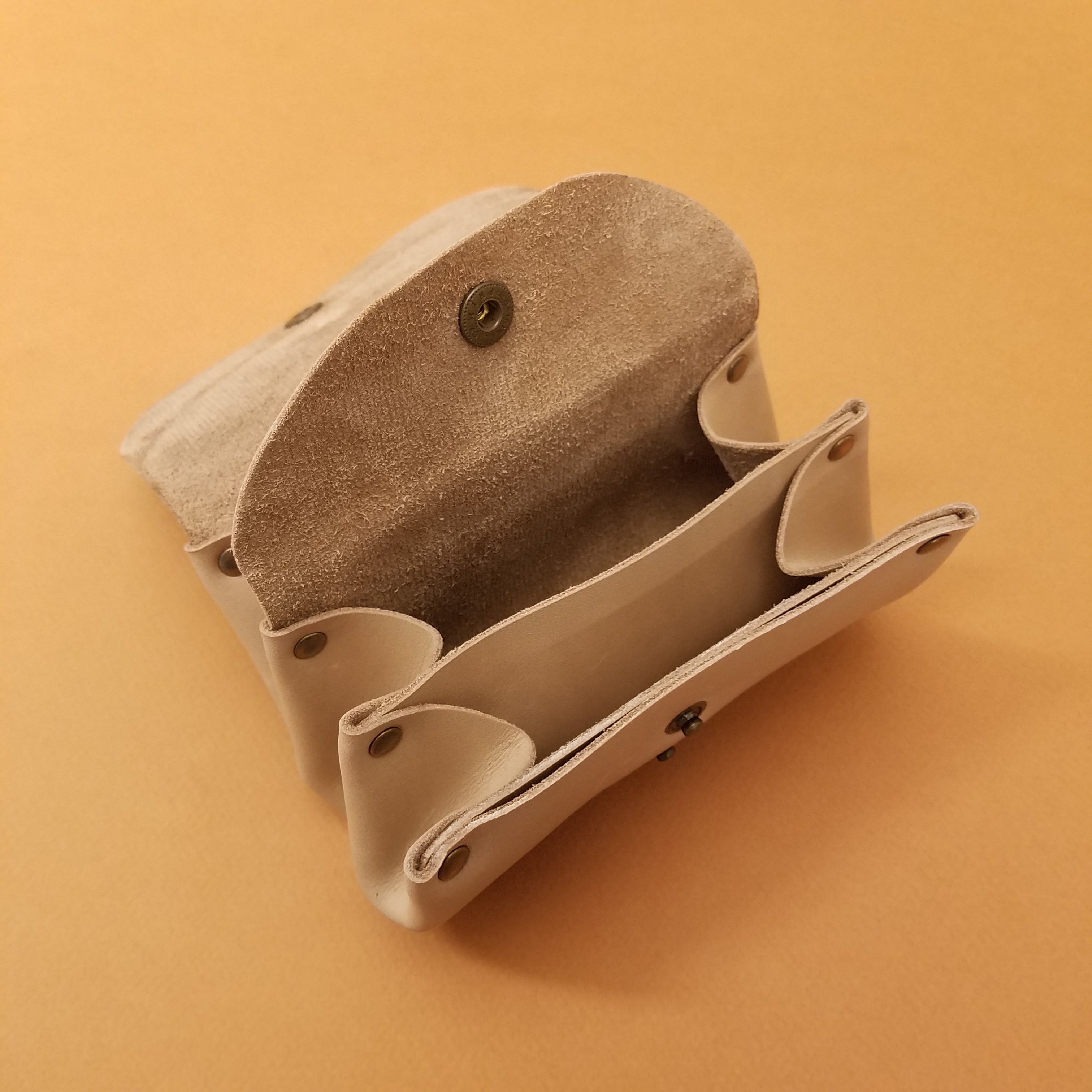 porte-monnaie portemonnaie porte monnaie cuir souple faméthic femme original chic tendance portefeuille grainé véritable made in france français veau beige soyeux