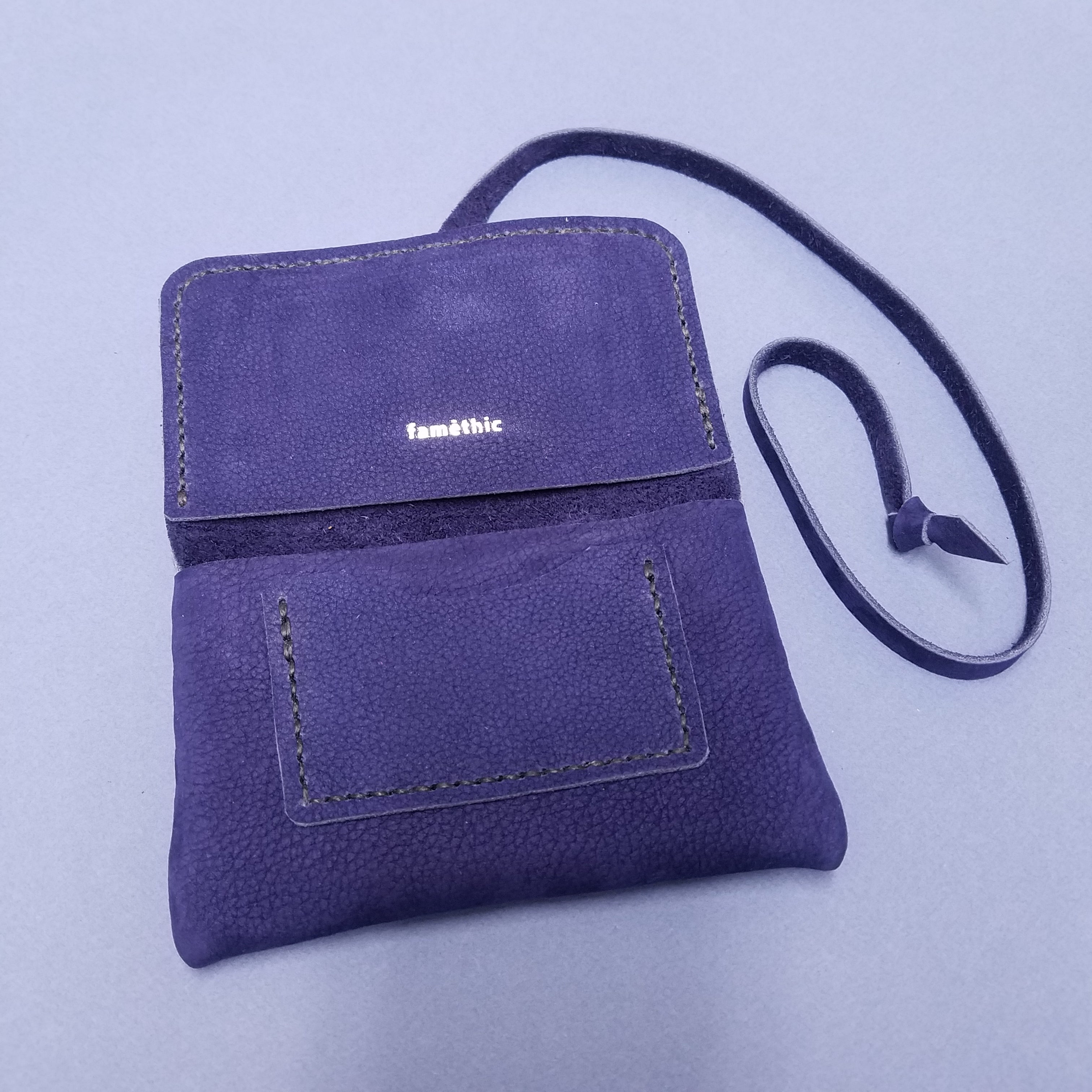 faméthic famethic maroquinerie éthique artisanale cuir français blague à tabac bruyère velours taurillon indigo