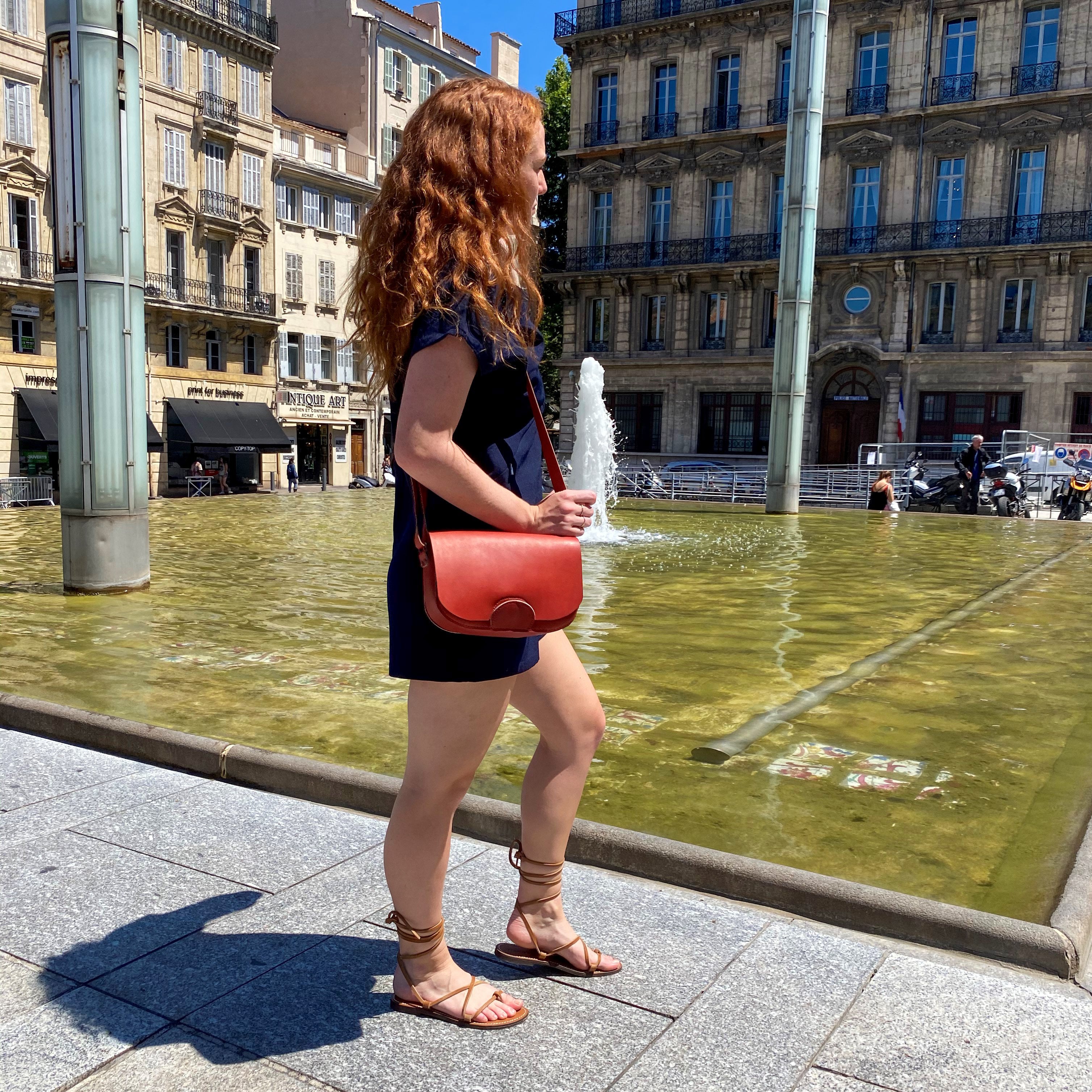 maroquinerie artisanal éthique famethic artisan maroquinier cuir atelier