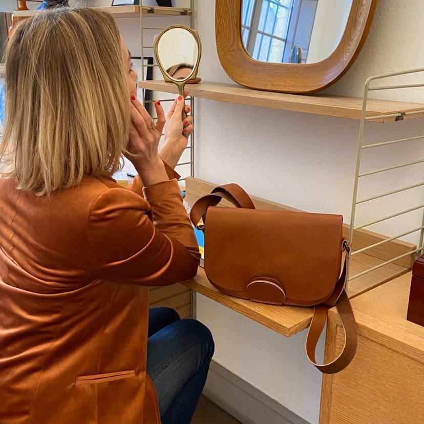 maroquinerie artisanal éthique famethic artisan maroquinier cuir atelier